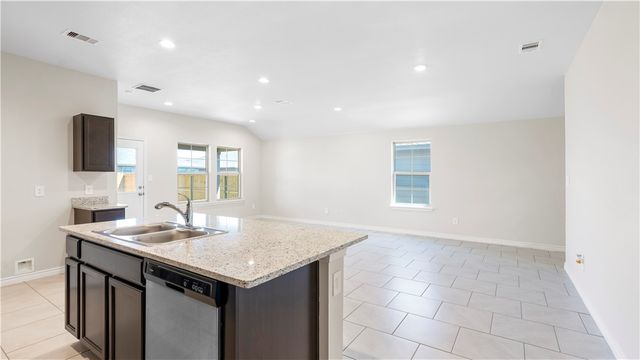 2673 Eltonne Garden Dr, Corpus Christi, TX 78415