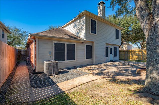 3219 Windy Cape Lane, League City, TX 77573