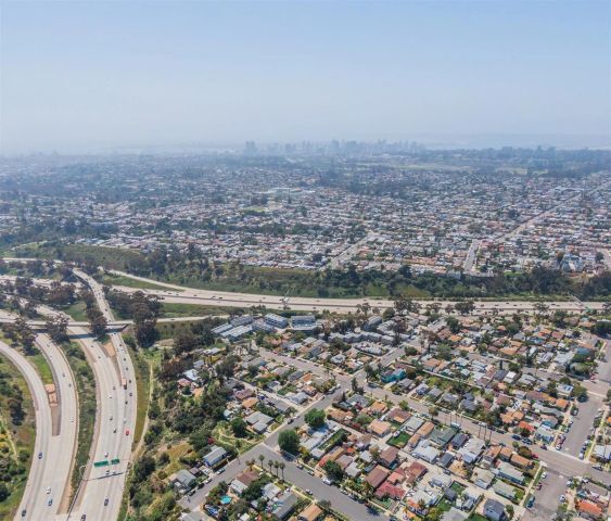 3420-22 Cherokee Pt., San Diego, CA 92104