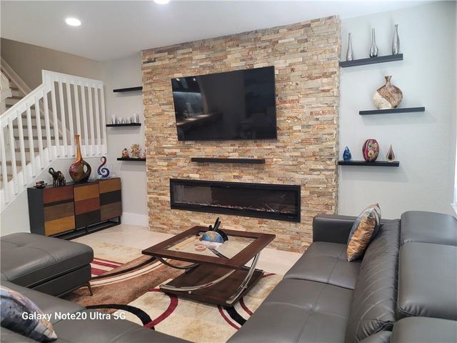 9706 Darlington Pl, Cooper City, FL 33328