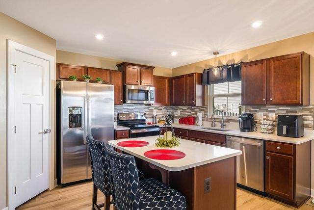 46 SOUTH PEAK DR, Mcgaheysville, VA 22840