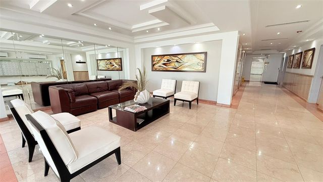 37 AVE. ISLA VERDE 303A, Carolina, PR 00979