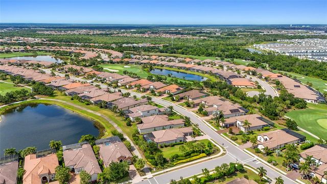 4828 BENITO COURT, Bradenton, FL 34211