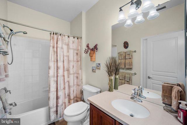 328 SENTINEL LN, Newark, DE 19702