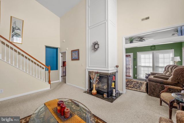 328 SENTINEL LN, Newark, DE 19702