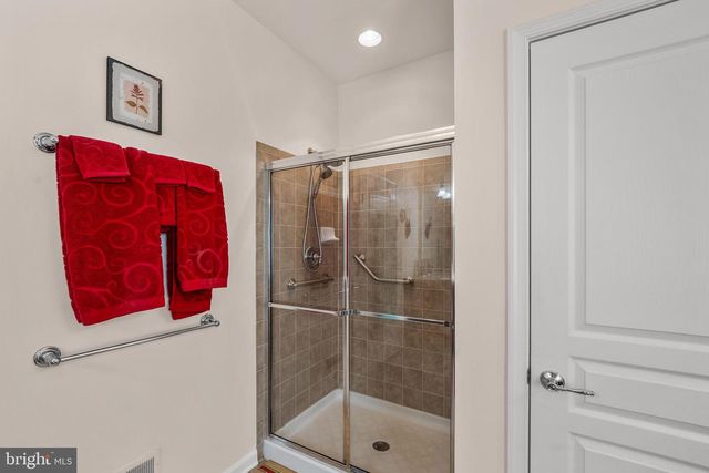 328 SENTINEL LN, Newark, DE 19702