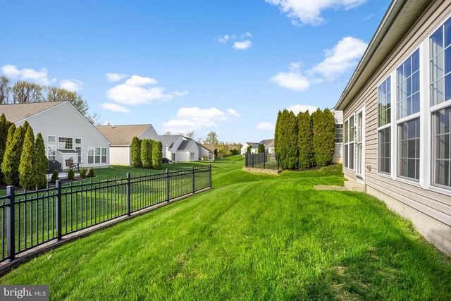 328 SENTINEL LN, Newark, DE 19702