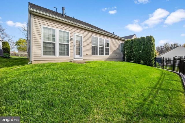 328 SENTINEL LN, Newark, DE 19702