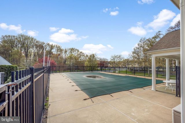 328 SENTINEL LN, Newark, DE 19702