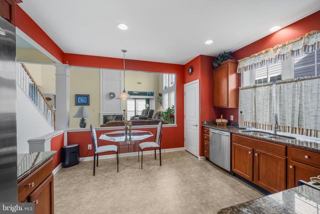 328 SENTINEL LN, Newark, DE 19702