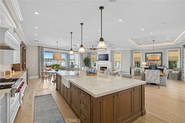 1324 E Balboa, Newport Beach, CA 92661