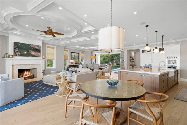 1324 E Balboa, Newport Beach, CA 92661