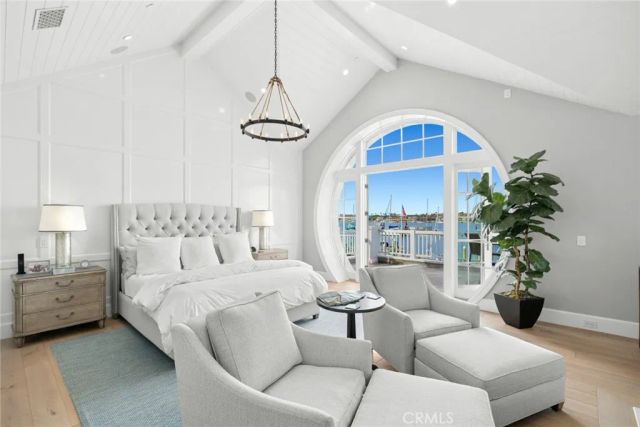 1324 E Balboa, Newport Beach, CA 92661