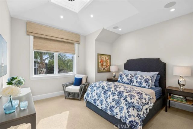 1324 E Balboa, Newport Beach, CA 92661