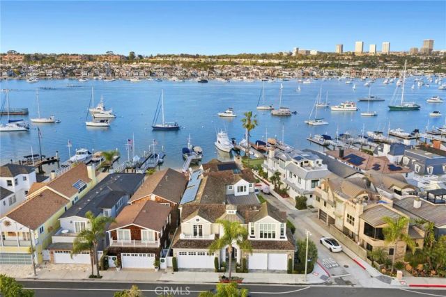 1324 E Balboa, Newport Beach, CA 92661