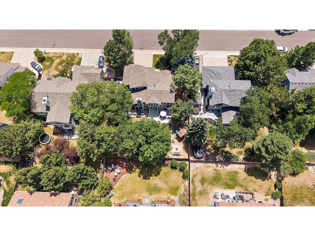 8247 W Chestnut Ave, Littleton, CO 80128