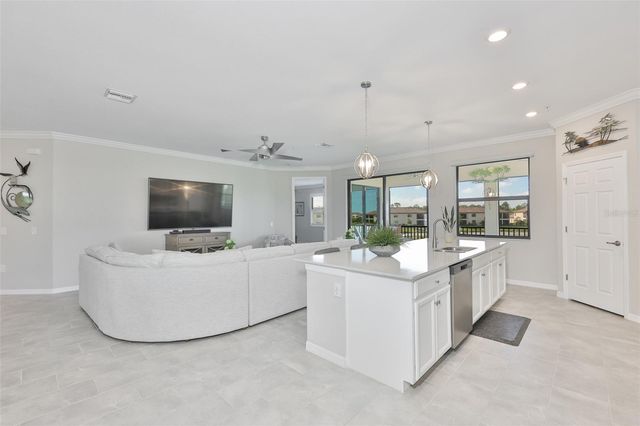 12405 GHIBERTI CIRCLE 202, Venice, FL 34293