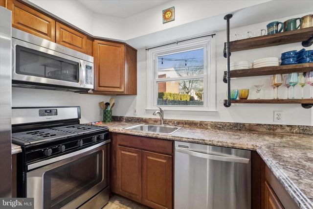 19 JUNIPER RD, Havertown, PA 19083