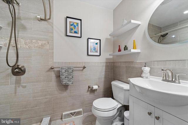 19 JUNIPER RD, Havertown, PA 19083