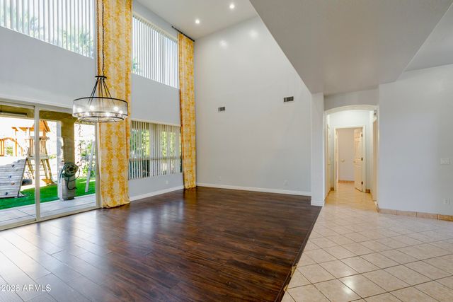 6788 W GREENBRIAR Drive, Glendale, AZ 85308