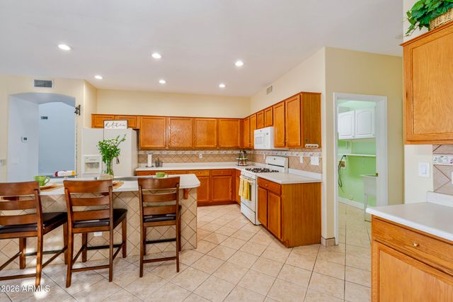 6788 W GREENBRIAR Drive, Glendale, AZ 85308