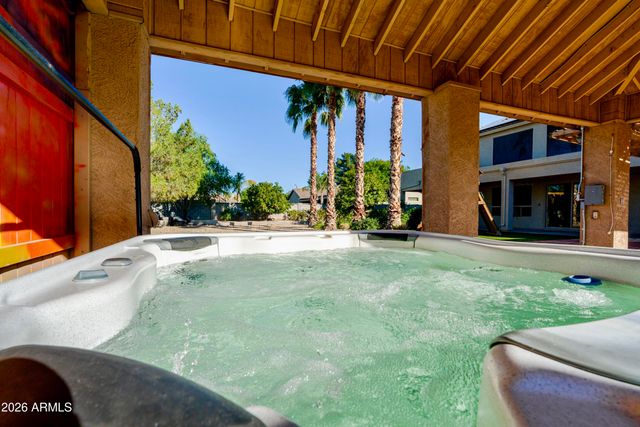 6788 W GREENBRIAR Drive, Glendale, AZ 85308