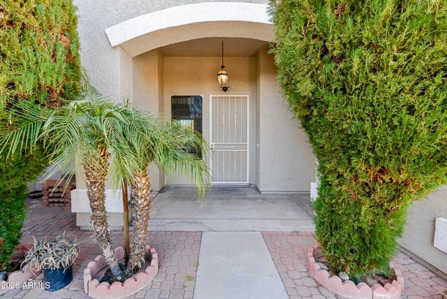 6788 W GREENBRIAR Drive, Glendale, AZ 85308