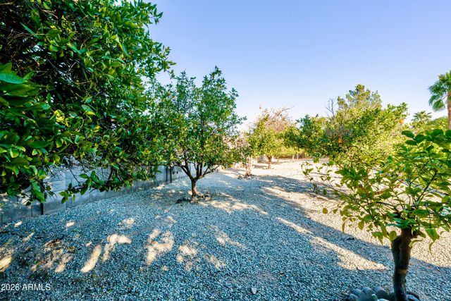 6788 W GREENBRIAR Drive, Glendale, AZ 85308