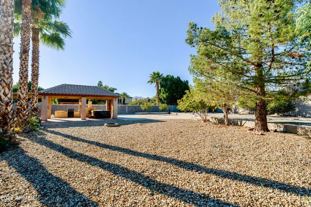 6788 W GREENBRIAR Drive, Glendale, AZ 85308