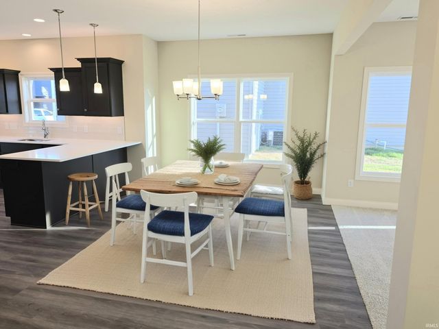 5297 Fair Creek Run, Fort Wayne, IN 46818