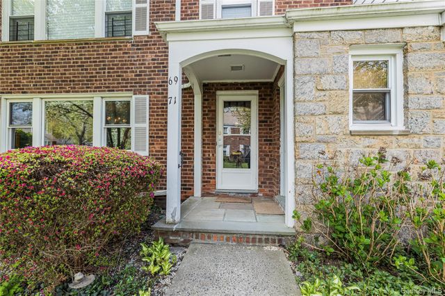 71 Lawrence Park Crescent 71, Bronxville, NY 10708