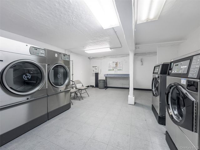 71 Lawrence Park Crescent 71, Bronxville, NY 10708