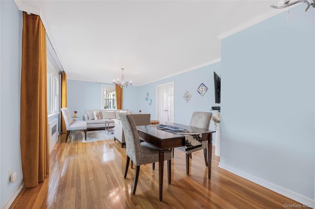 71 Lawrence Park Crescent 71, Bronxville, NY 10708