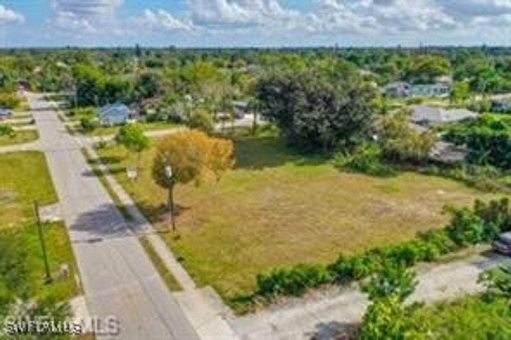 10670 Childers ST, Bonita Springs, FL 34135