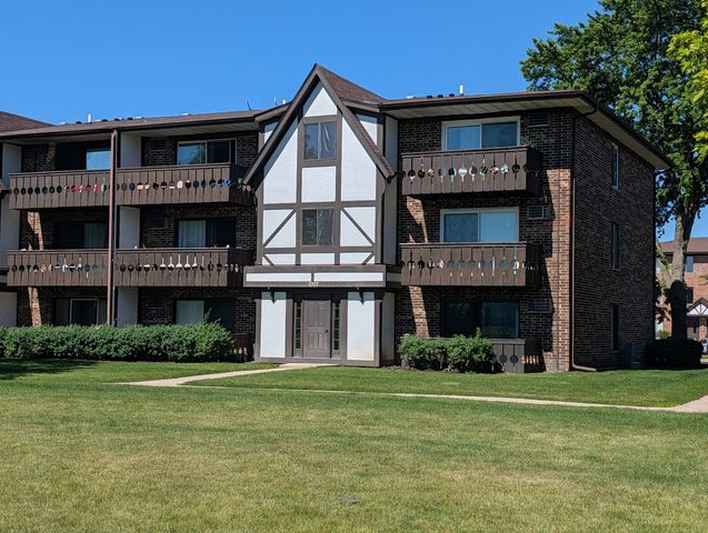 1003 Centurion Lane 7, Vernon Hills, IL 60061