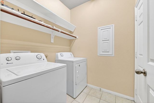 624 Montgomery Drive, Lake Dallas, TX 75065