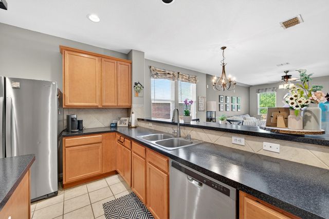624 Montgomery Drive, Lake Dallas, TX 75065