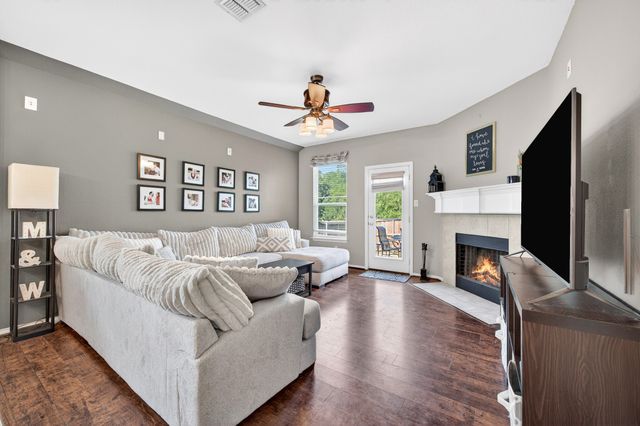 624 Montgomery Drive, Lake Dallas, TX 75065