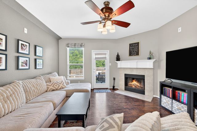 624 Montgomery Drive, Lake Dallas, TX 75065