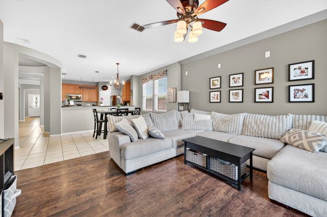 624 Montgomery Drive, Lake Dallas, TX 75065