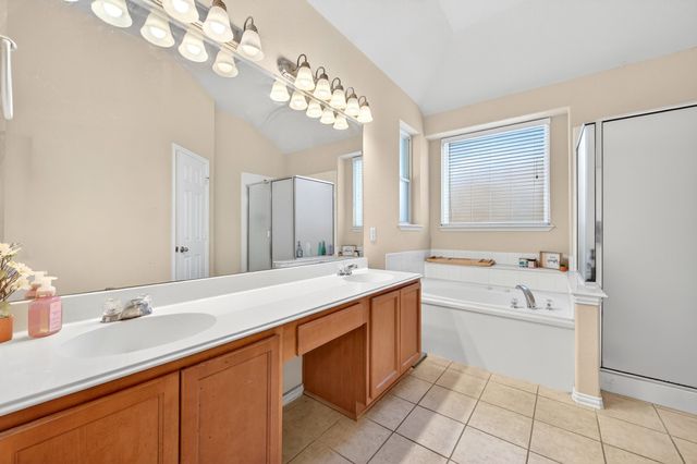 624 Montgomery Drive, Lake Dallas, TX 75065