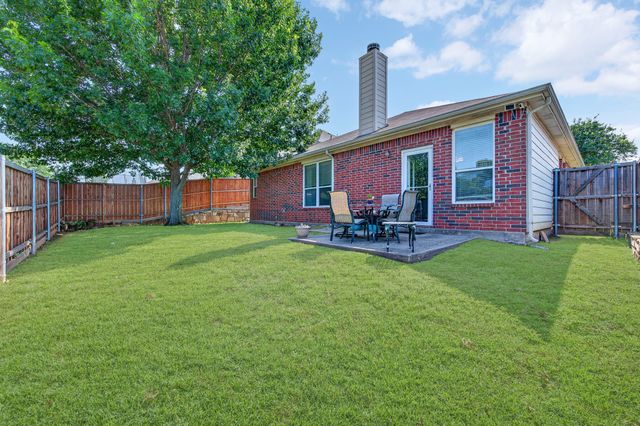 624 Montgomery Drive, Lake Dallas, TX 75065