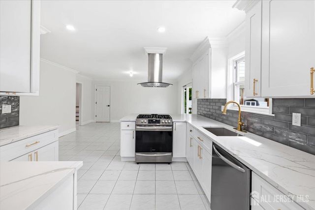 91 SEYMOUR Terrace, Piscataway, NJ 08854