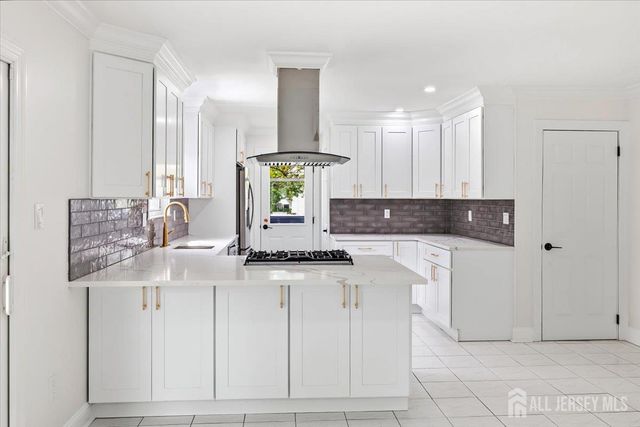 91 SEYMOUR Terrace, Piscataway, NJ 08854