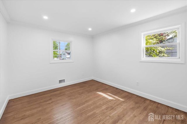 91 SEYMOUR Terrace, Piscataway, NJ 08854