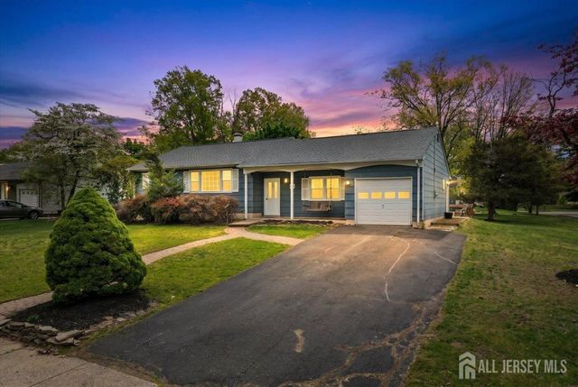 91 SEYMOUR Terrace, Piscataway, NJ 08854