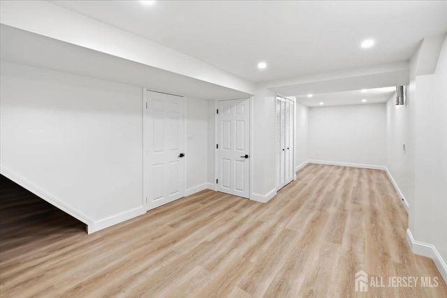 91 SEYMOUR Terrace, Piscataway, NJ 08854