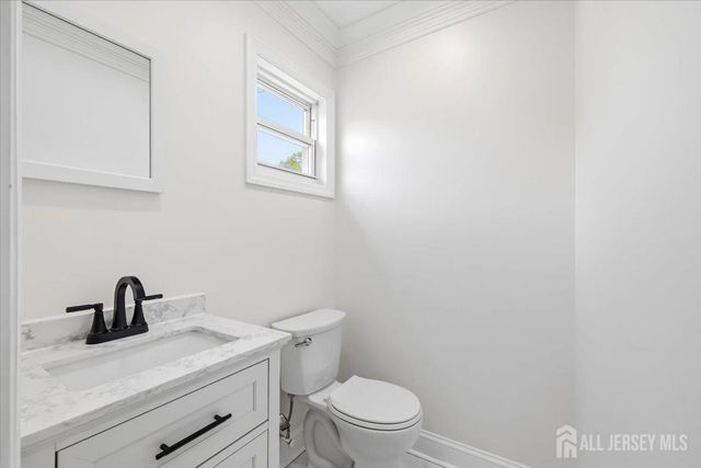 91 SEYMOUR Terrace, Piscataway, NJ 08854