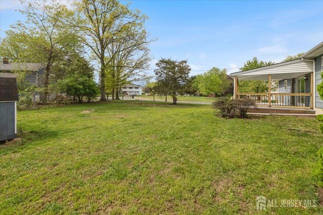 91 SEYMOUR Terrace, Piscataway, NJ 08854