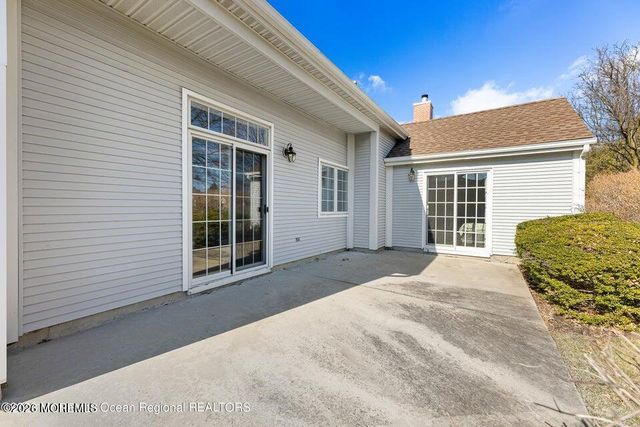 48 Rutland Lane, Monroe, NJ 08831